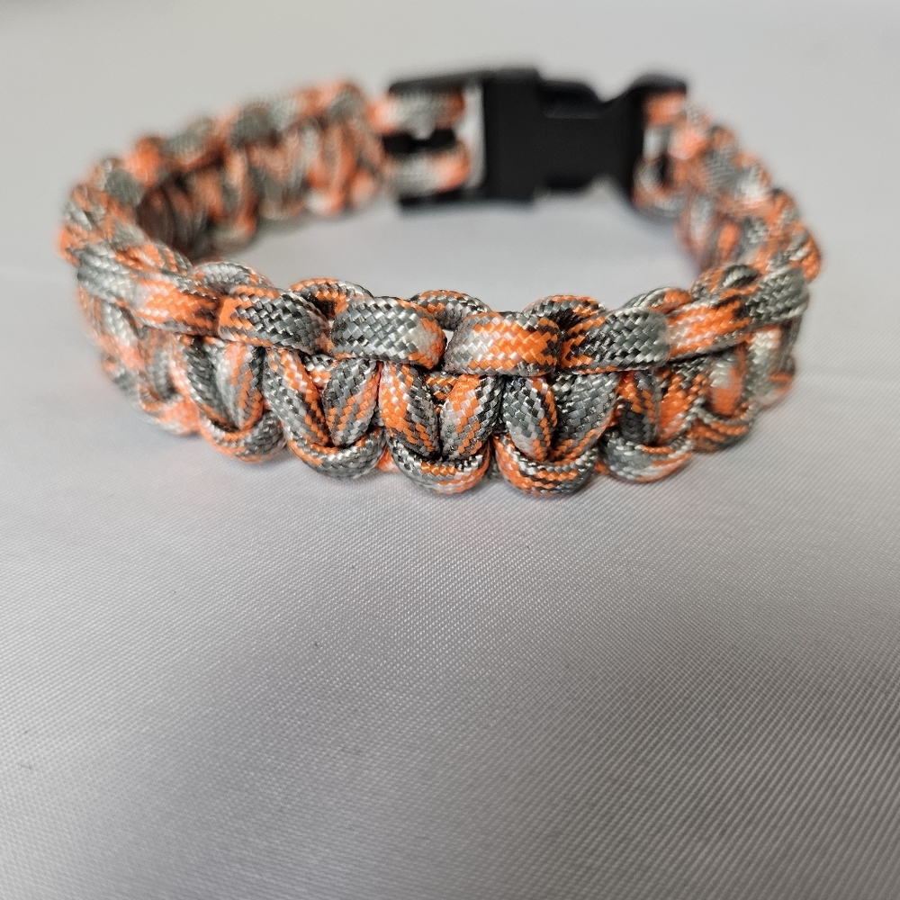 Handmade Orange and Gray 550 Paracord‎ Bracelet Size 9.5"